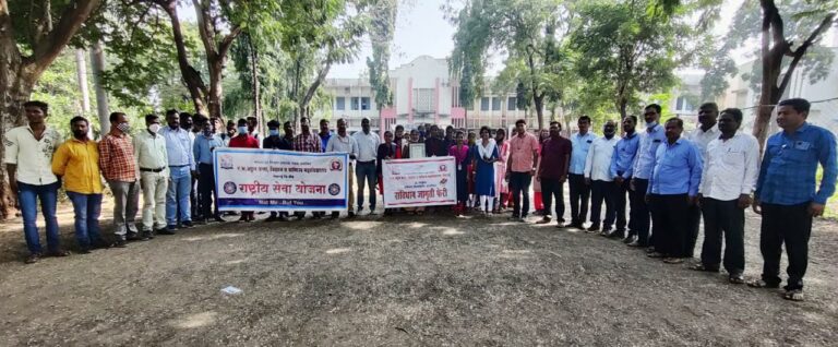 अट्टल महाविद्यालयात संविधान जागृती फेरी व्याख्यान संपन्न